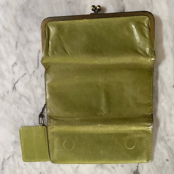 Hobo Women’s Leather Wallet - Light Green, Paisley Lining 🌿💫 - Picture 13 of 13